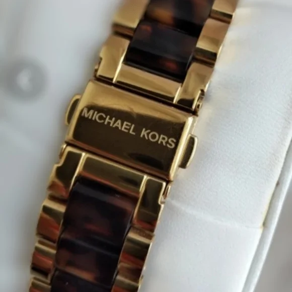 Michael Kors Access in the Bradshaw